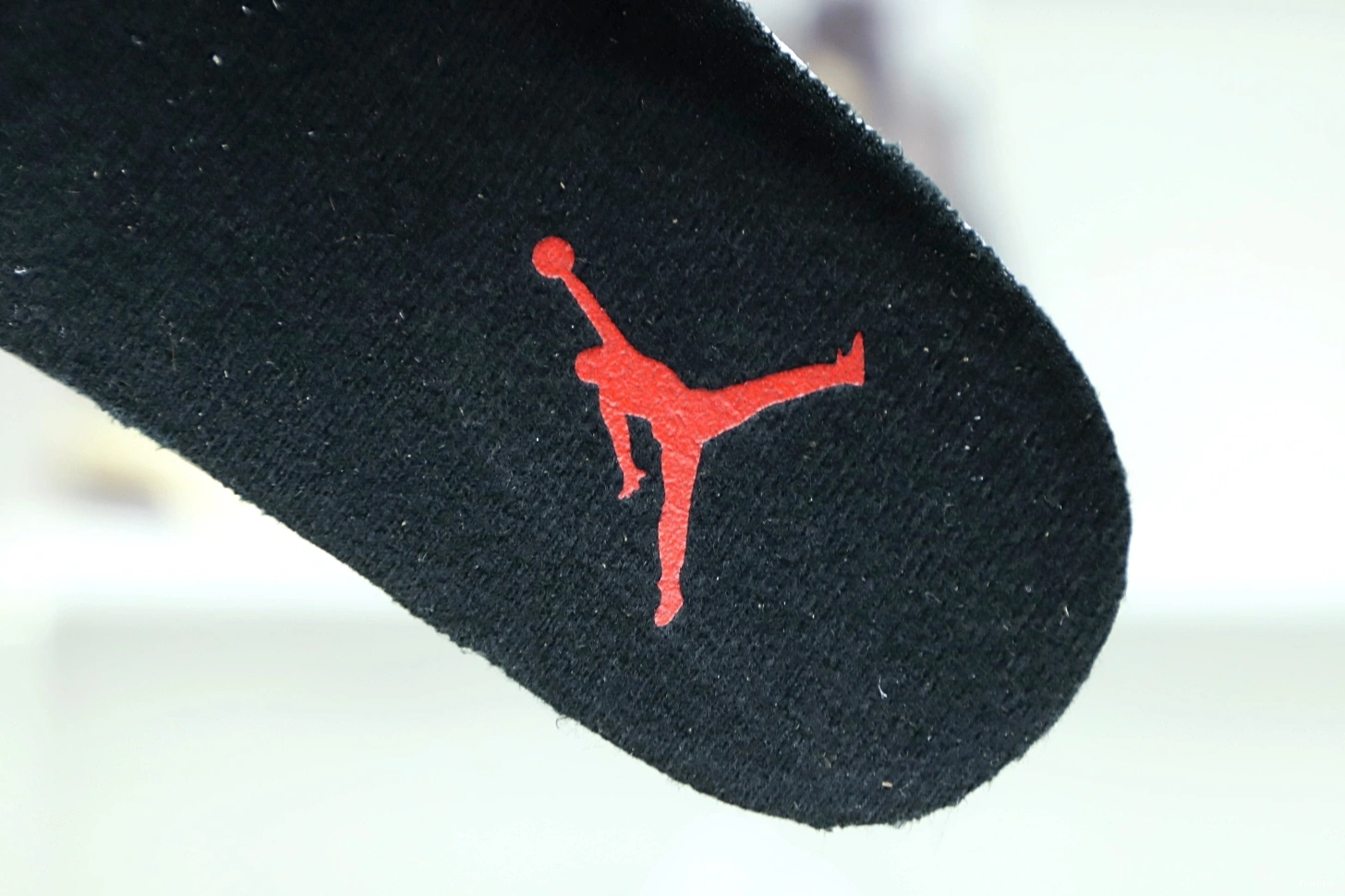11 JORDAN AIR BRED WHITE LOW 1221